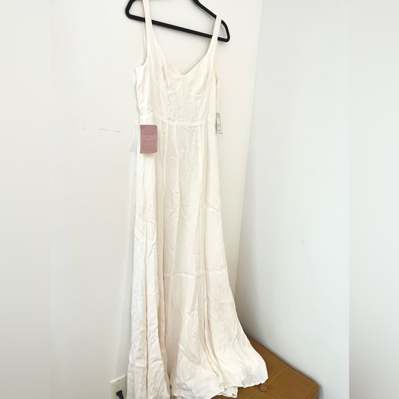 NWT REFORMATION GOWN - Picture 4 of 8